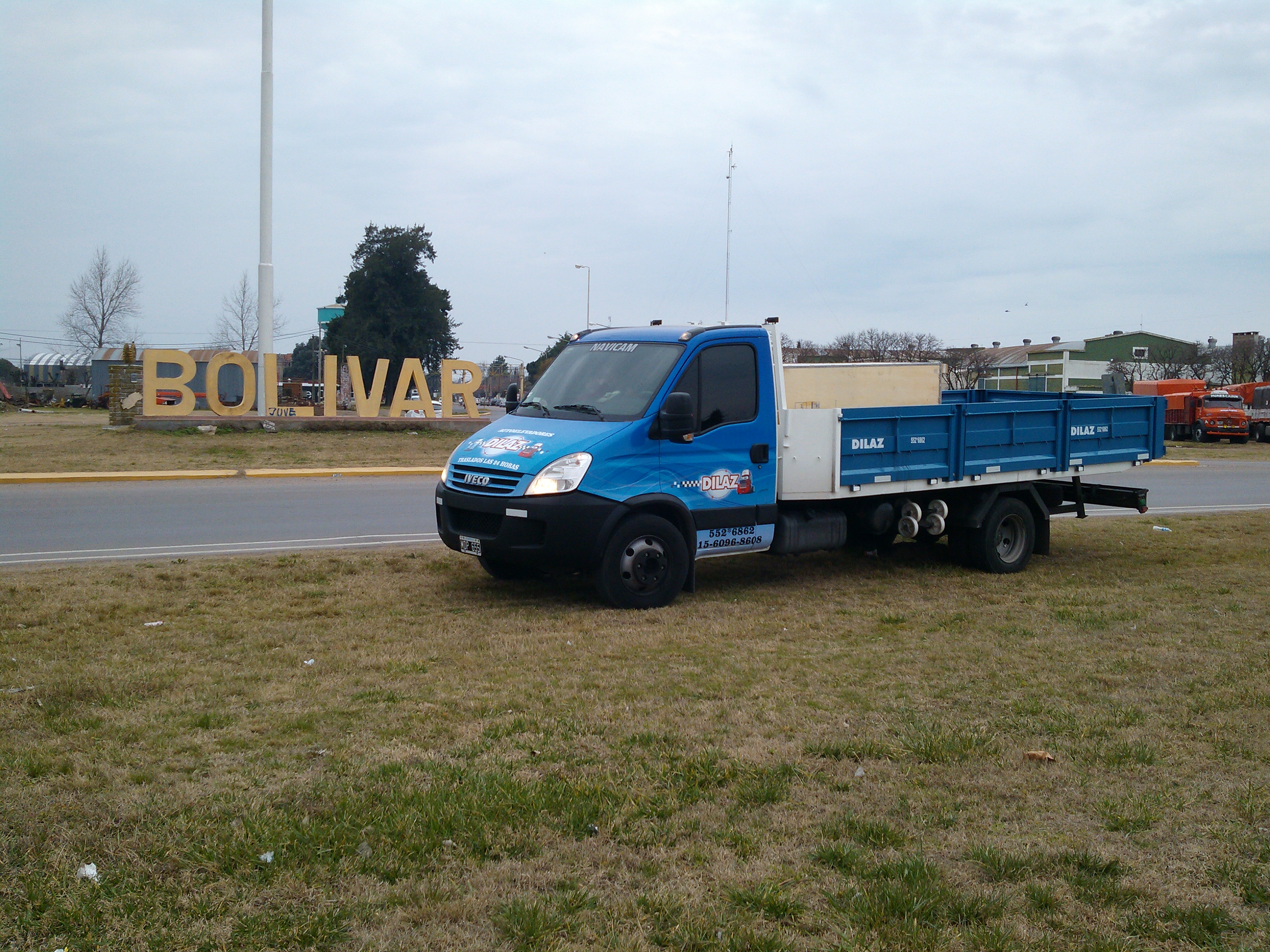 Camion azul Dilaz